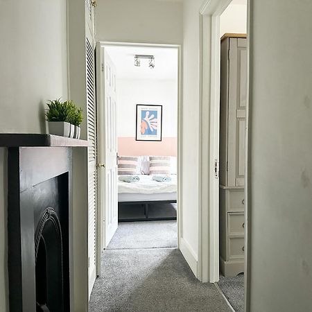 Stylish & Spacious City Centre 3-Bedroom Townhouse - Sleeps 6 Canterbury Exteriér fotografie