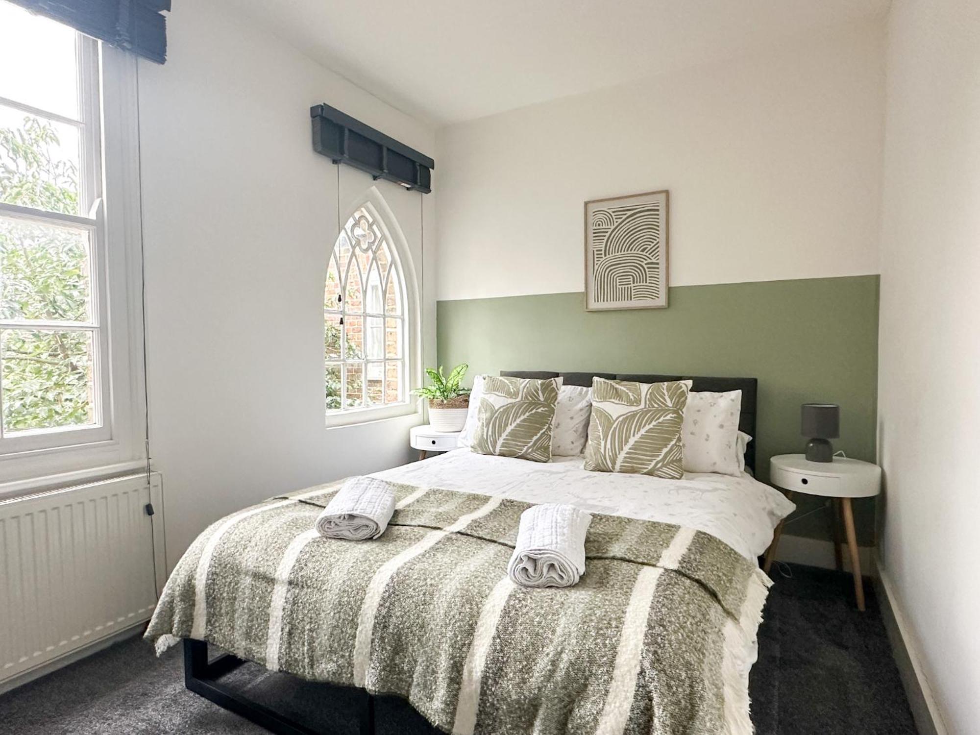 Stylish & Spacious City Centre 3-Bedroom Townhouse - Sleeps 6 Canterbury Exteriér fotografie